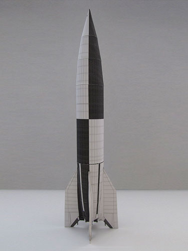 V-2 rocket sideview